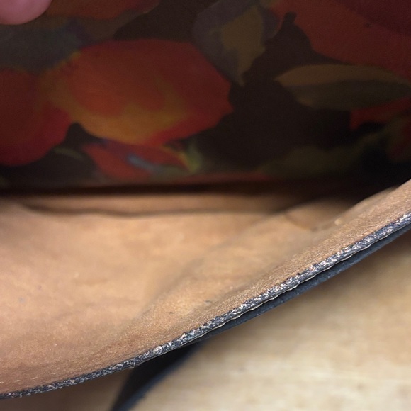 Patricia Nash Red and Black Floral Shoulder purse 12x9 absolutely stunning bag - Picture 9 of 16